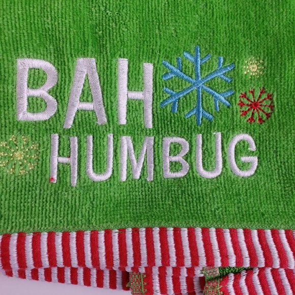 Set of 2 Bah Humbug Christmas Hand Dish Towels NWT - Picture 2 of 6